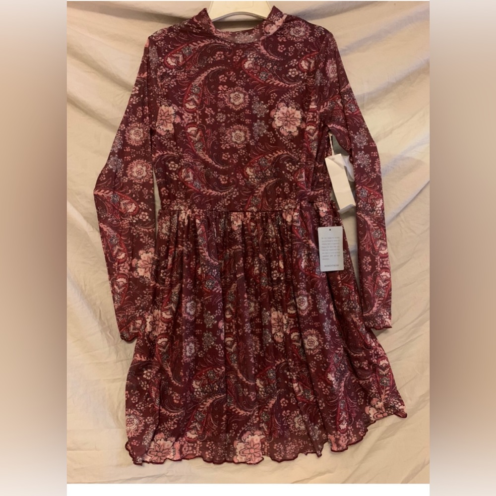 ✨💥⚡️ NWT Taylor & Sage Floral Long Sleeves Dress Small